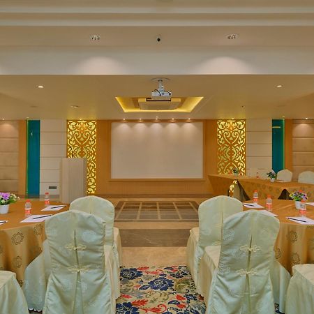 蓝羽毛水疗酒店 烏代浦 外观 照片