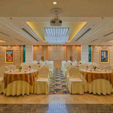 蓝羽毛水疗酒店 烏代浦 外观 照片