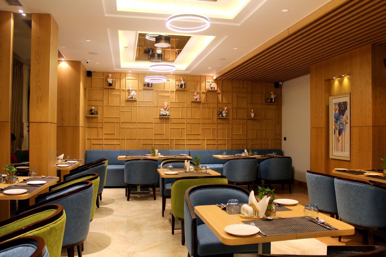 蓝羽毛水疗酒店 烏代浦 外观 照片