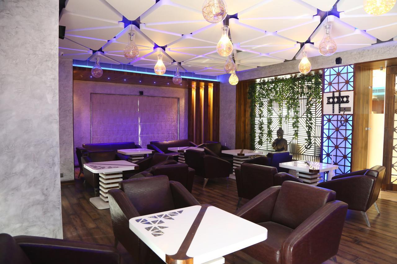 蓝羽毛水疗酒店 烏代浦 外观 照片